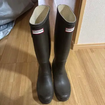 HUNTER 장화 다크 브라운 버클 포함