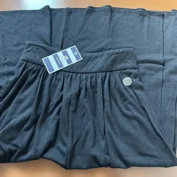 보더스 앳 발코니 새상품 롱 스커트 블랙 38