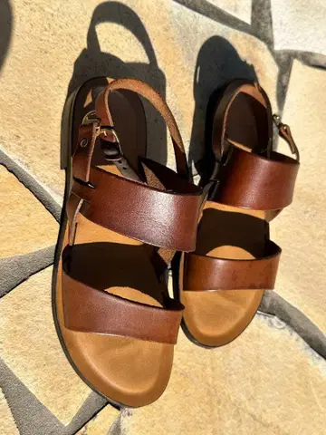 Dell Arte 델라르테 플랫 가죽 샌들 사이즈 36