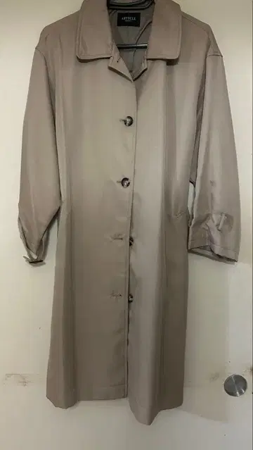 베이지 스프링 코트