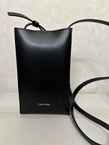 Calvin Klein 캘빈클라인 라인 미니 크로스 바디백