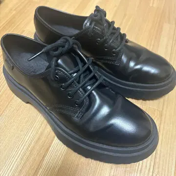 블랙 가죽 로퍼 미사용 새상품