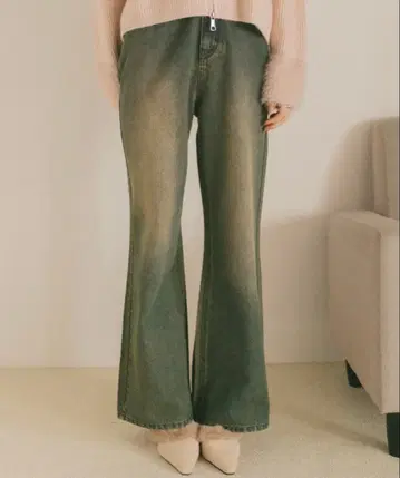 오버다이 세미 플레어 데님 팬츠 VANNIE U