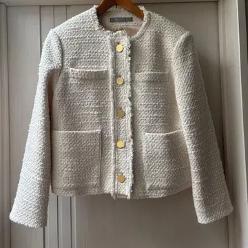[ 24SS ] 띠어리 럭스 골드 버튼 노카라 트위드 자켓 38