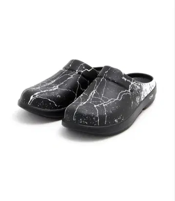 OOFOS x Children of the discordance 27cm