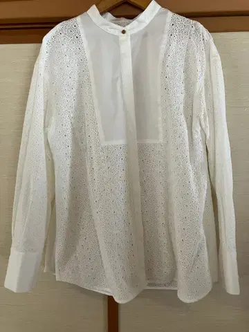 화이트 레이스 긴팔 셔츠 / 유나이티드 애로우즈