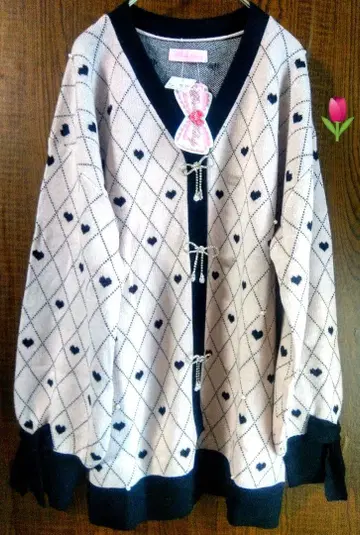 Princess Melody 하트 무늬 리본 비즈 브로치 가디건