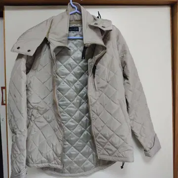 UNIVERSAL STYLE WEAR 퀼팅 자켓 38