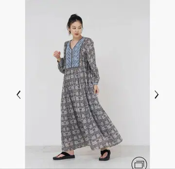 새상품급 누키테파 완판템 튤립 프린트 요크 자수 원피스