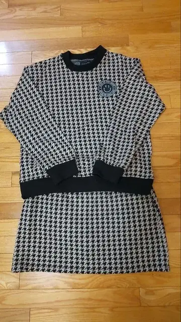 키스 온 더 그린 니트 셋업 사이즈 3