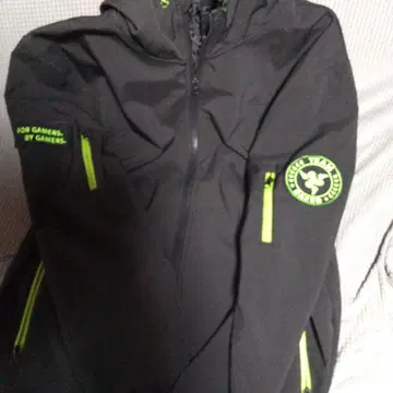 새상품급 Razer 후드 부착 자켓