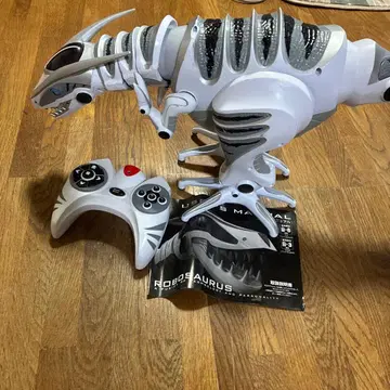 로보자우르스 그레이 토이저러스