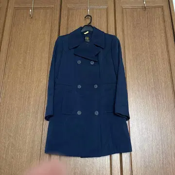 네이비 더블 브레스트 울 코트