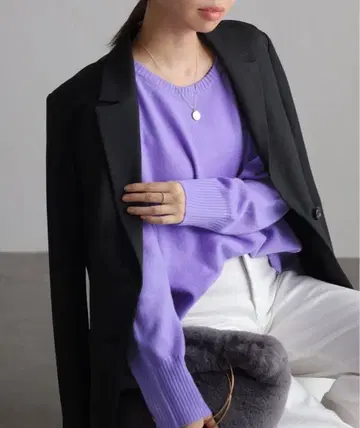 라토타리테 울 캐시미어 크루넥 풀오버 퍼플