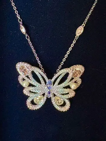 스와로브스키 펜던트 나비 믹스컷 멀티 컬러 크리스탈