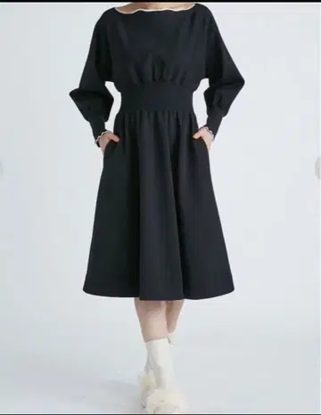 셀포드 CELFORD 스캘럽 니트 원피스 블랙 원피스