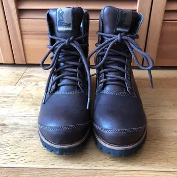 파타고니아 트레킹 부츠 새상품급