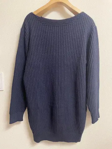 agnes b. 보트넥 튜닉 니트 풀오버