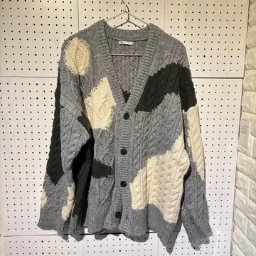 ZARA 케이블 니트 가디건 그레이 계열