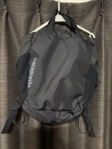 [ 사용 3회 ] 파타고니아 백팩 ATOM TOTE PACK 20L