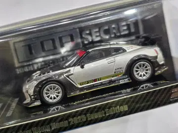 이노모델 1/64 닛산 스카이라인 GT-R R35 탑 시크릿