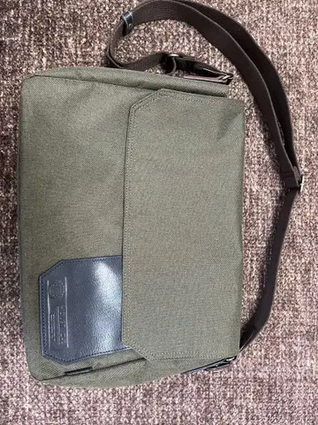 MOUSTACHE 플랩 숄더 BMX-0514 카키