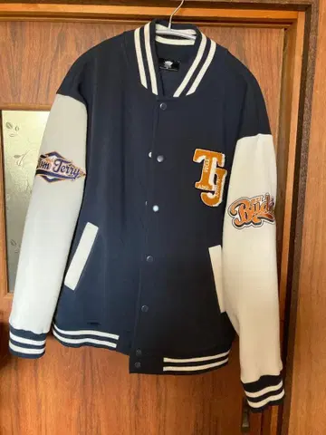 톰과 제리 스타디움 자켓 네이비/화이트