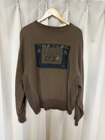 C.E CAVEMPT 맨투맨