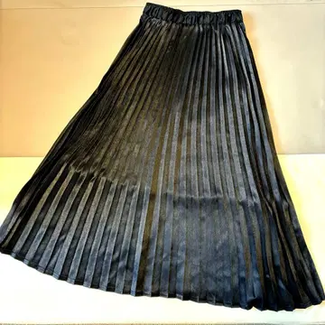 어반 리서치 아이템즈 플리츠 스커트 롱 기장 블랙 허리밴딩