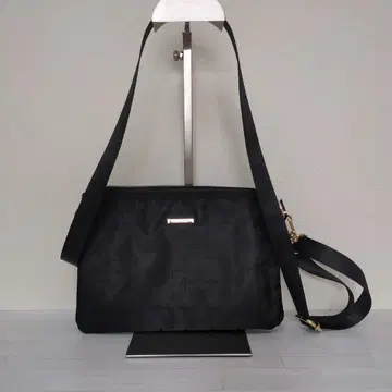 새상품급 러셋 숄더백 블랙