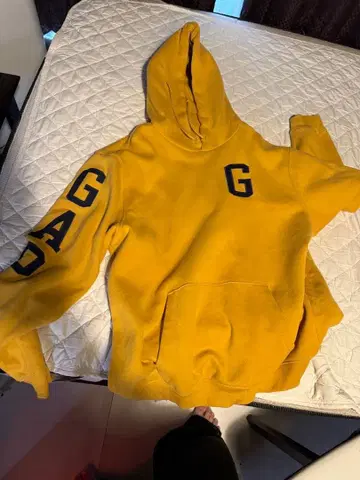 GAD 후드 부착 후드티 머스타드