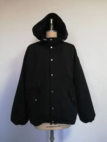 로리즈팜 블랙 후드 부착 블루종