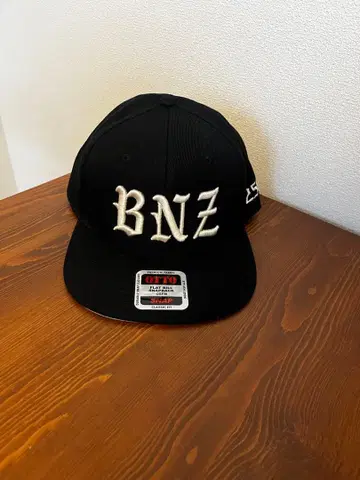 미사용 새상품 BNZ 25주년 기념 3D 캡