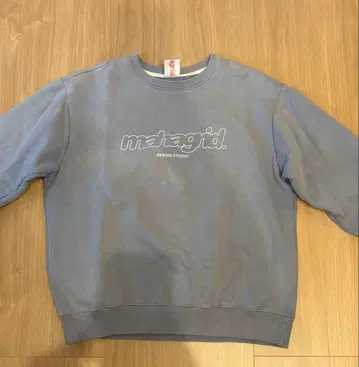 metagrid. 로고 그레이 맨투맨