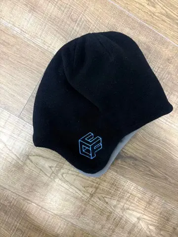 Chaos Fishing Club REVERSIBLE FLEECE CAP