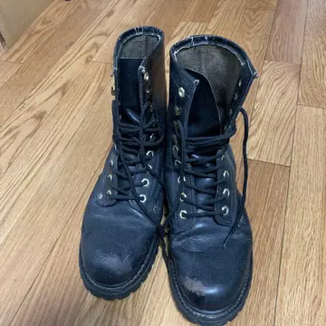 블랙 가죽 하이컷 워크 부츠