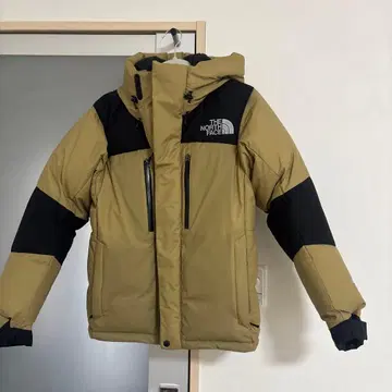 THE NORTH FACE 다운 자켓 베이지 블랙 바르톨로 구명 조끼