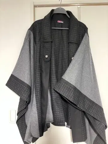 판초 그레이 블랙 Qutie Frash 큐티 플래시