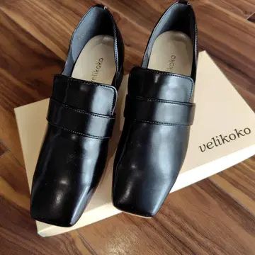 velikoko 오자키 사요코 콜라보 슈즈 스퀘어토 슈즈