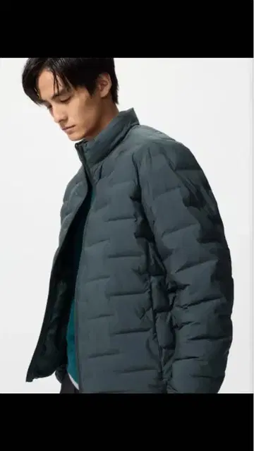 [ 새상품 미사용 ] 유니클로 퍼프 테크 자켓 블랙 XL