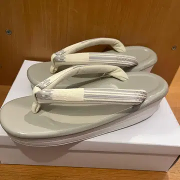 아식스 조리 M 사이즈 그레이