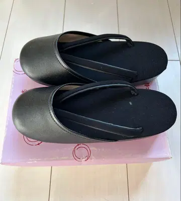 [미사용 새상품] 여성용 조리 (천연 가죽)