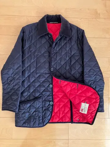 Traditional Weaterwear 퀼팅 자켓 네이비