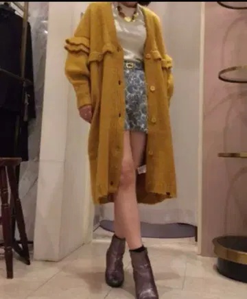 릴리 브라운 머스타드 오버 사이즈 니트 가디건