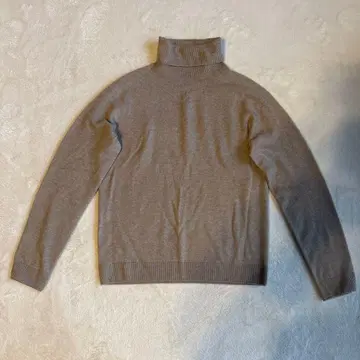 UNIQLO 캐시미어 터틀넥 스웨터 M
