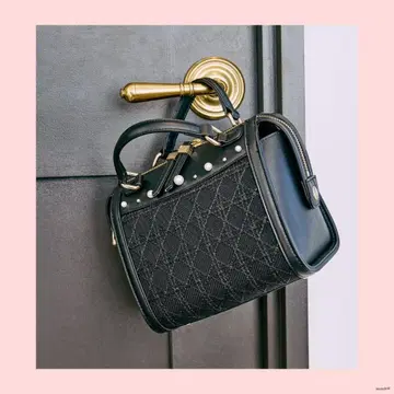 미사용 DIANA 다이애나 펄 포인트 미니 보스턴 BAG 블랙 겨울