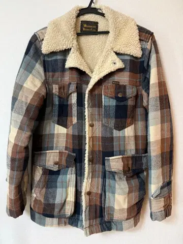 [ Wrangler ] 체크 무늬 보아 안감 자켓 사이즈 M