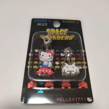 헬로키티 지퍼 마스코트 스페이스 인베이더