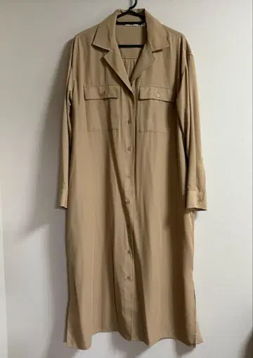 베이지 긴팔 셔츠 원피스