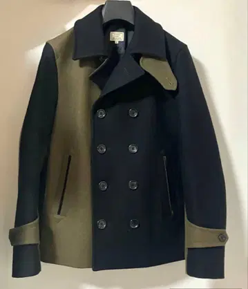 그린 레이블 릴랙싱 피 코트 블랙 x 올리브